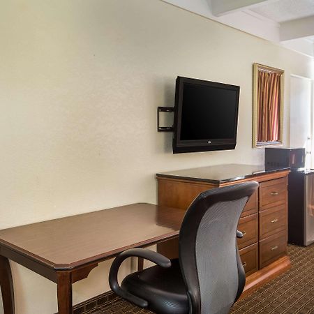 Super 8 By Wyndham Macon Ga Hotel Kültér fotó